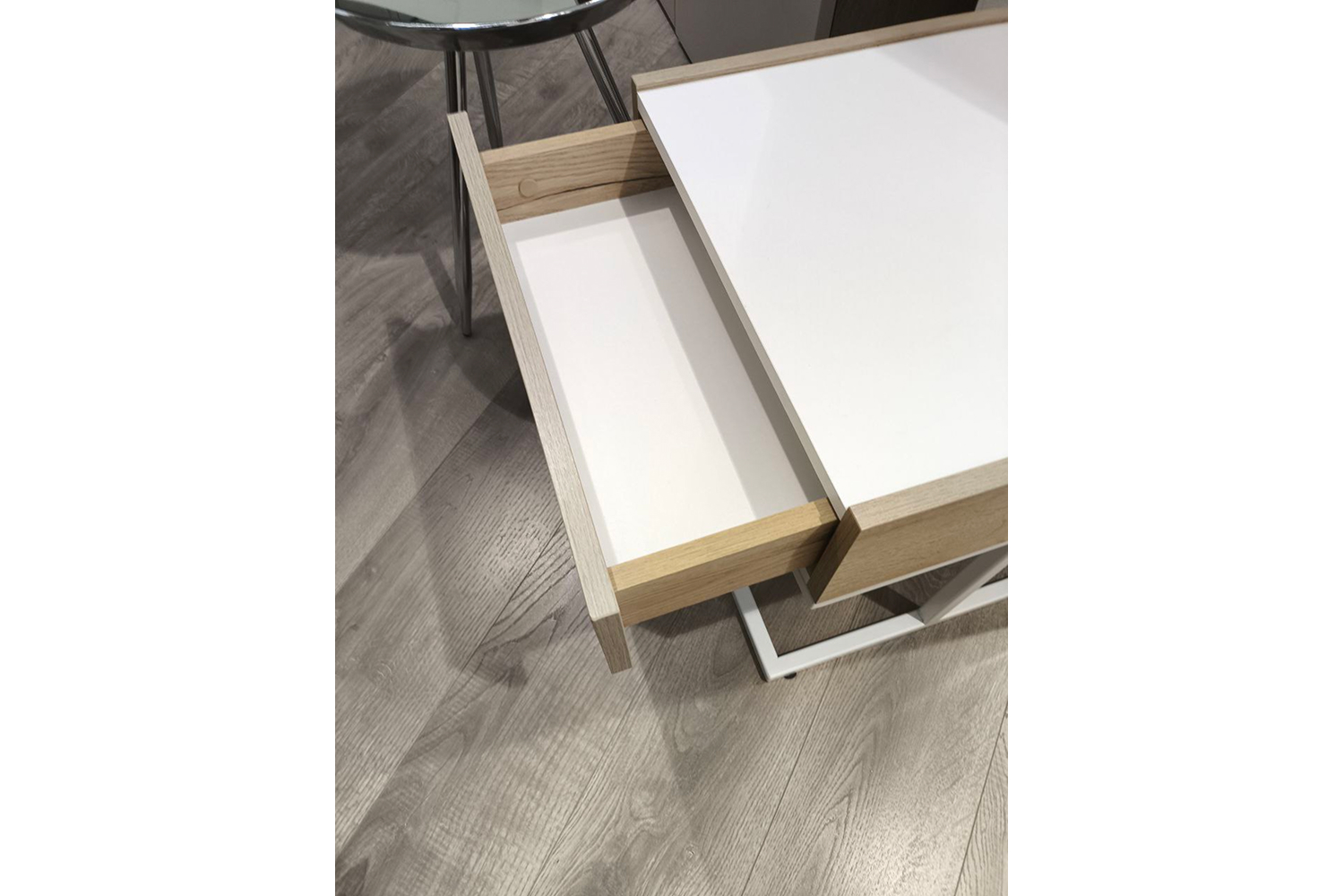 Распродажа - изображение №3 "Тумба прикроватная Эффекто ЭФ-300.11 (выставочный образец)"  на www.Angstrem-mebel.ru